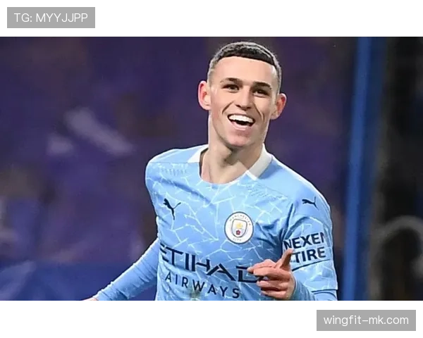 解析菲尔·福登的多面手角色:战术灵活性如何塑造曼城新篇章 解析菲尔·福登的多面手角色:战术灵活性如何塑造曼城新篇章