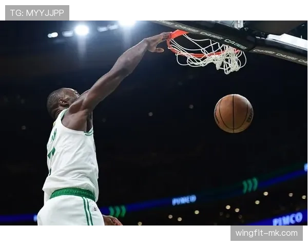 高位挡拆撕裂对手内线，武切维奇比以往更稳篮下产出